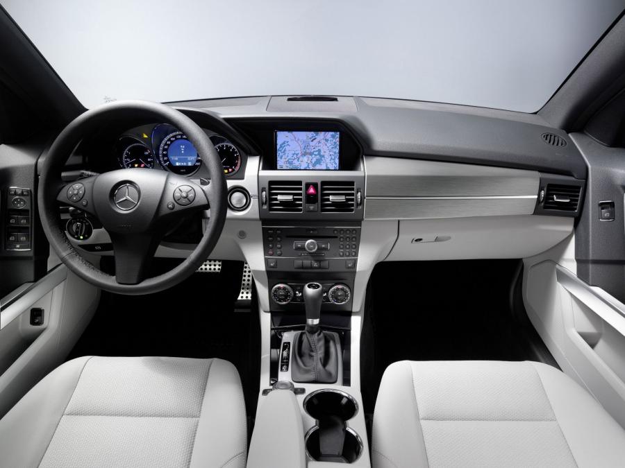  Mercedes-Benz Vision GLK BlueTEC Hybrid Concept 2008 года  (фото 3 из 7)
